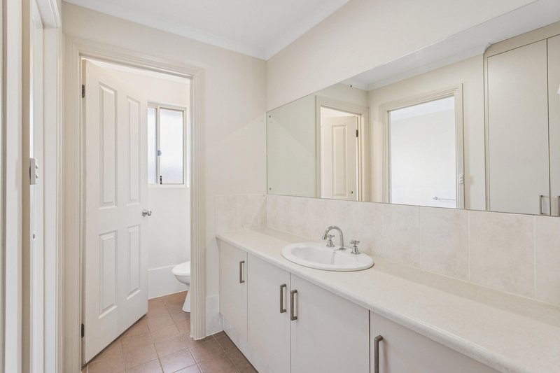 Photo - 33 Strathaird Boulevard, Smithfield SA 5114 - Image 10
