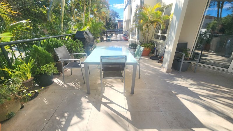 Photo - 3/3 Sunset Boulevard, Surfers Paradise QLD 4217 - Image 4