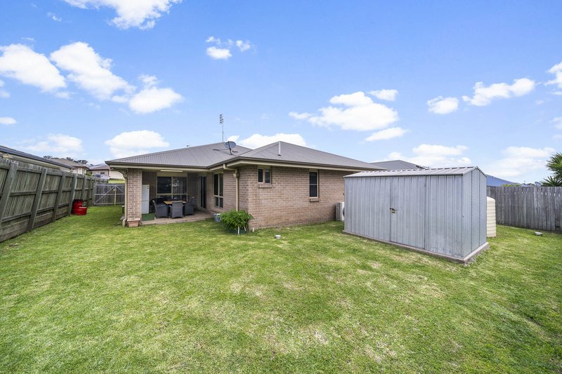 Photo - 33 Sunset Drive, Glenvale QLD 4350 - Image 15