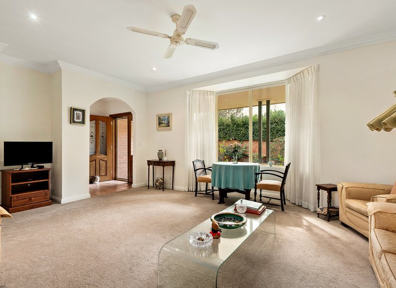 Photo - 33 Suzanne Road, Mona Vale NSW 2103 - Image 5