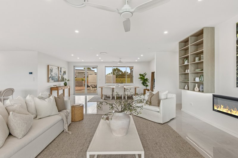 Photo - 33 Swagmans Ridge, Chatsworth QLD 4570 - Image 3