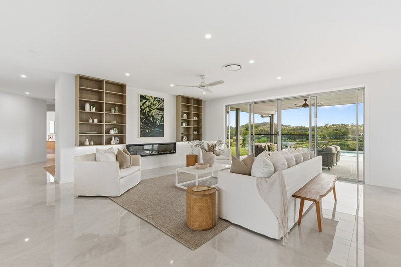 Photo - 33 Swagmans Ridge, Chatsworth QLD 4570 - Image 4