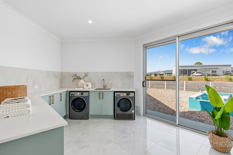 Photo - 33 Swagmans Ridge, Chatsworth QLD 4570 - Image 26