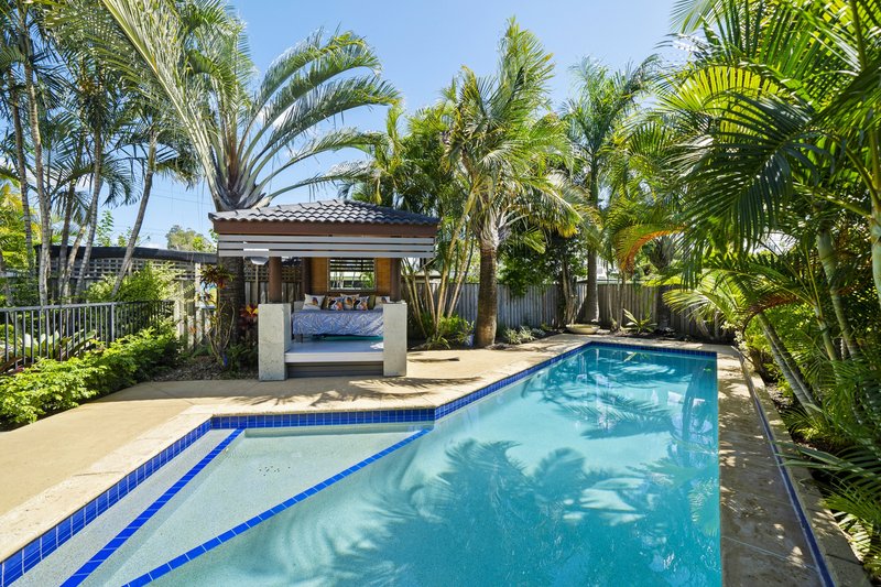 33 Talinga Place, Broadbeach Waters QLD 4218