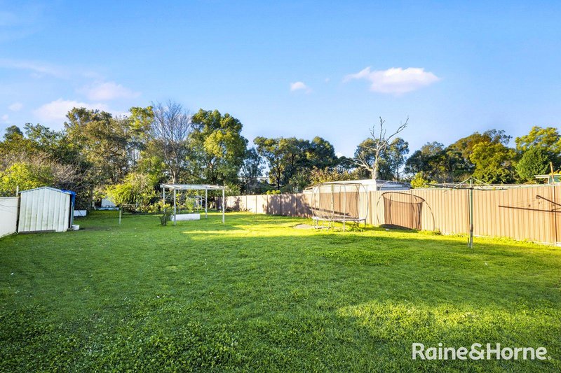 Photo - 33 Tangerine Street, Fairfield East NSW 2165 - Image 6