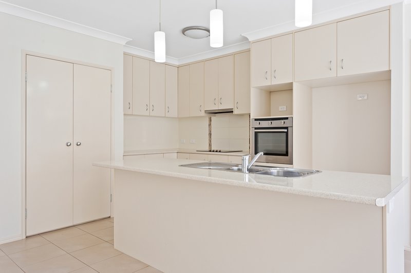 Photo - 33 Tarlington Street (326 Ramsay Street) , Middle Ridge QLD 4350 - Image 3