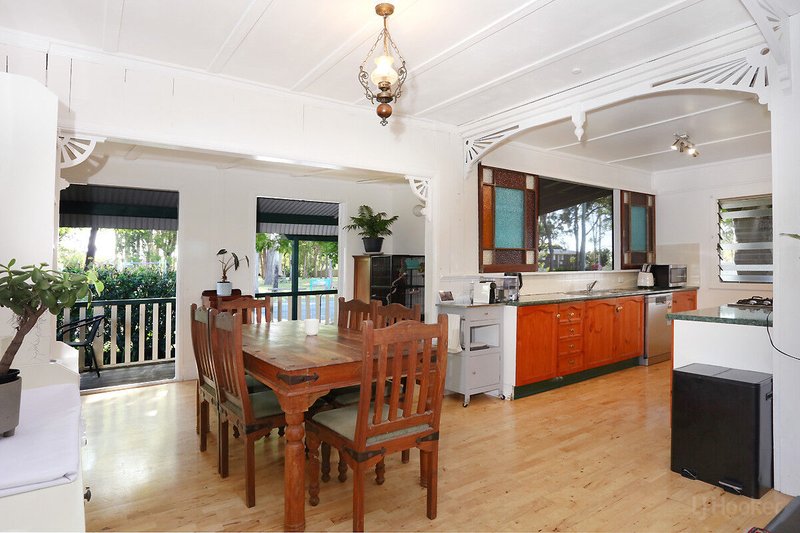 Photo - 33 Tarni Street, Coombabah QLD 4216 - Image 10