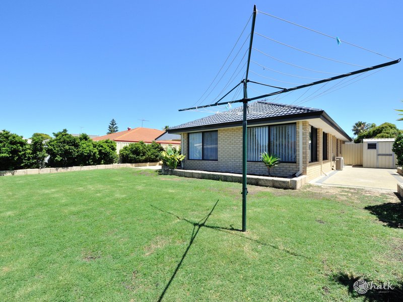 Photo - 33 Teraglin Way, Warnbro WA 6169 - Image 16