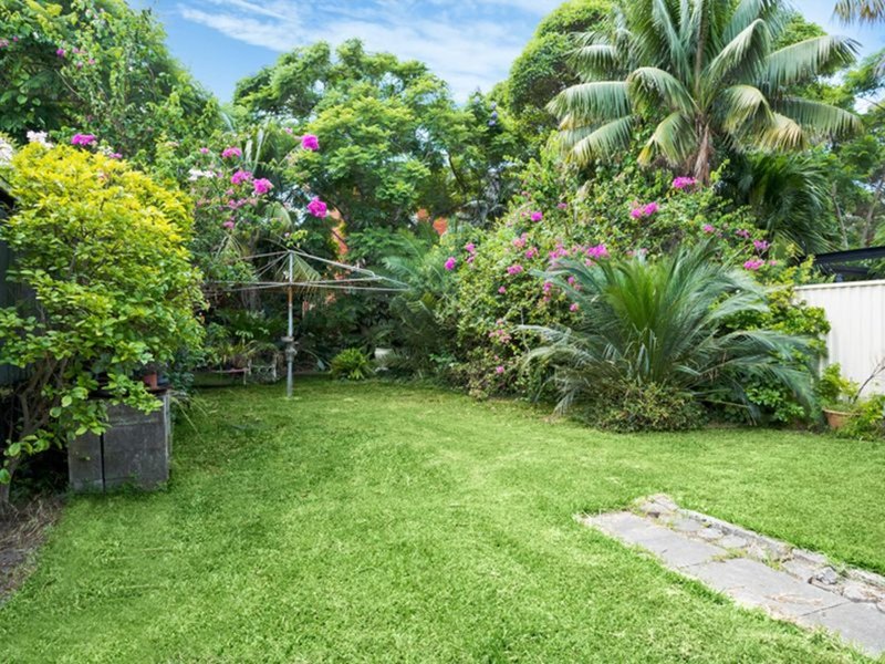 Photo - 33 Teralba Road, Brighton-Le-Sands NSW 2216 - Image 3