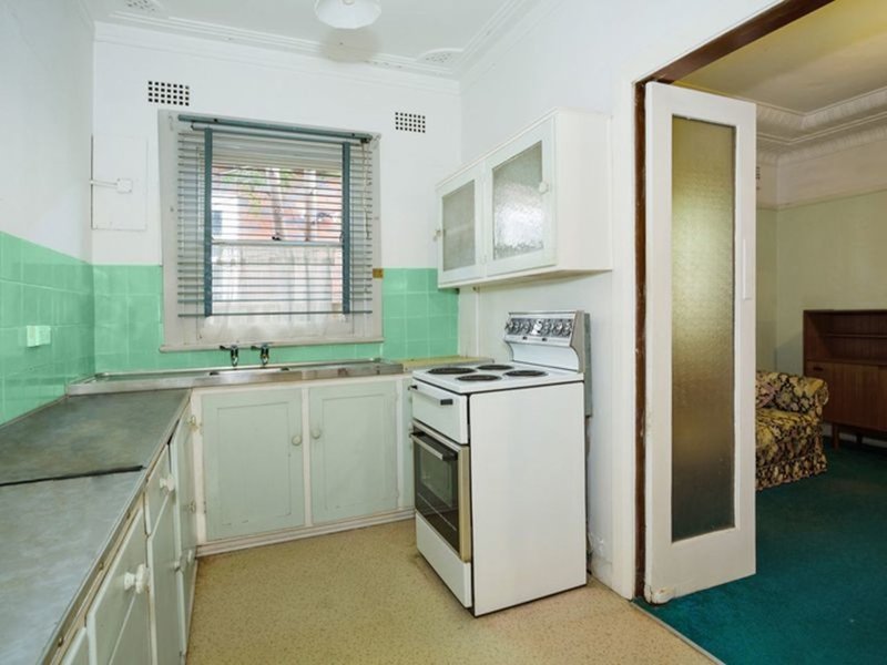 Photo - 33 Teralba Road, Brighton-Le-Sands NSW 2216 - Image 7