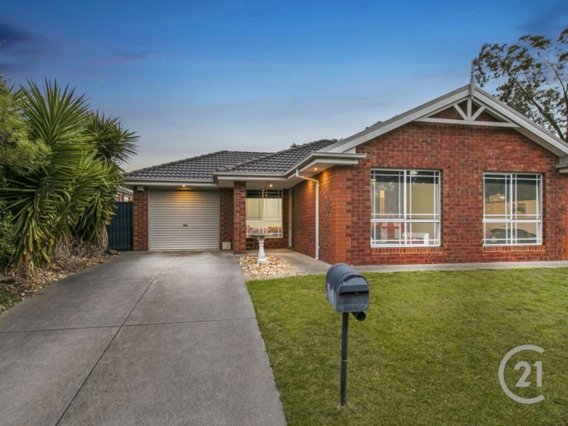 33 The Parkway, Pakenham VIC 3810