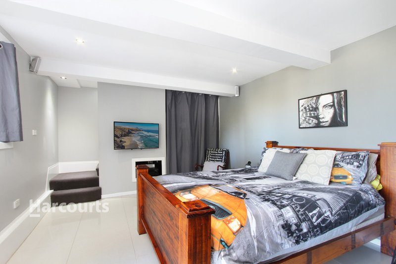 Photo - 33 Thirroul Road, Kanahooka NSW 2530 - Image 6