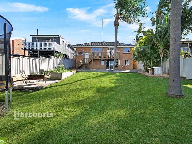 Photo - 33 Thirroul Road, Kanahooka NSW 2530 - Image 11