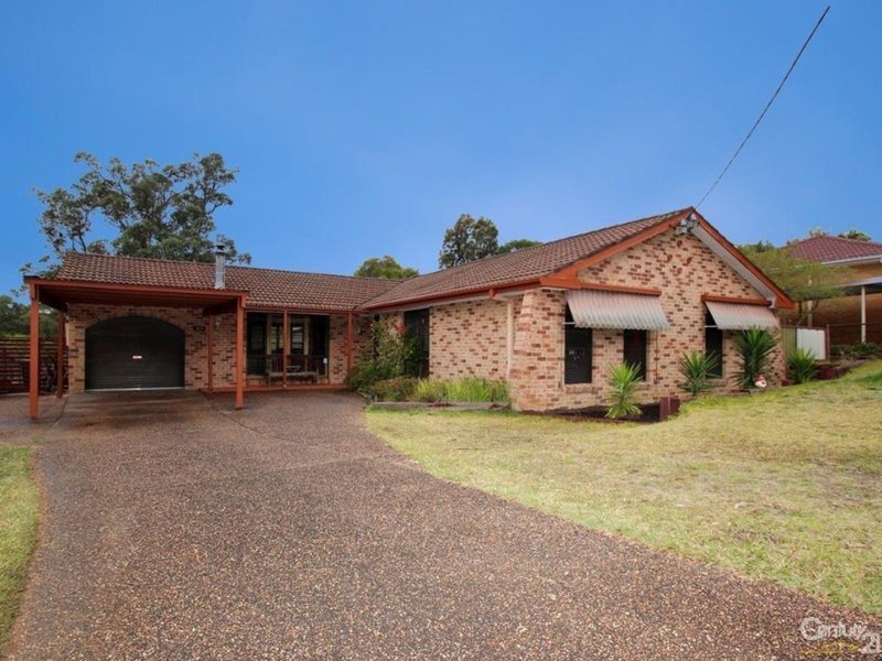 33 Throckmorton Street, Killingworth NSW 2278