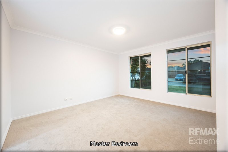 Photo - 33 Tobermory Crescent, Butler WA 6036 - Image 5
