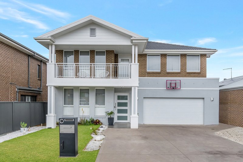 33 Tonkin Way, Oran Park NSW 2570