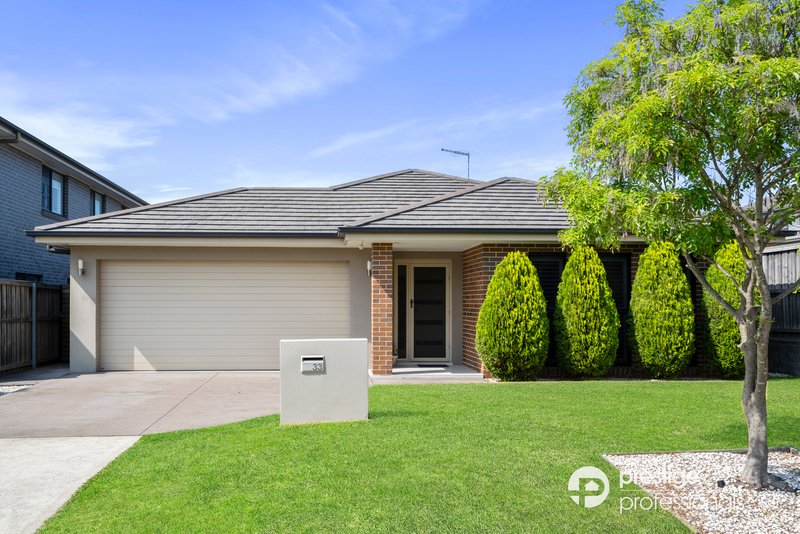 33 Travers Street, Moorebank NSW 2170