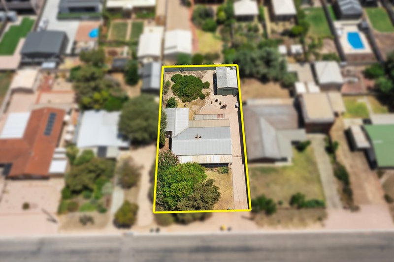 Photo - 33 Trelawney Street, Moonta Bay SA 5558 - Image 31