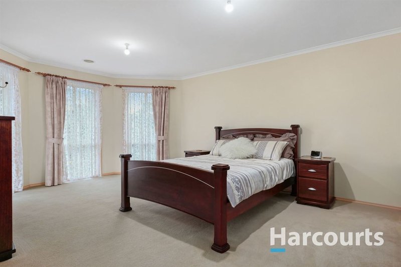 Photo - 33 Trisha Drive, Rowville VIC 3178 - Image 6