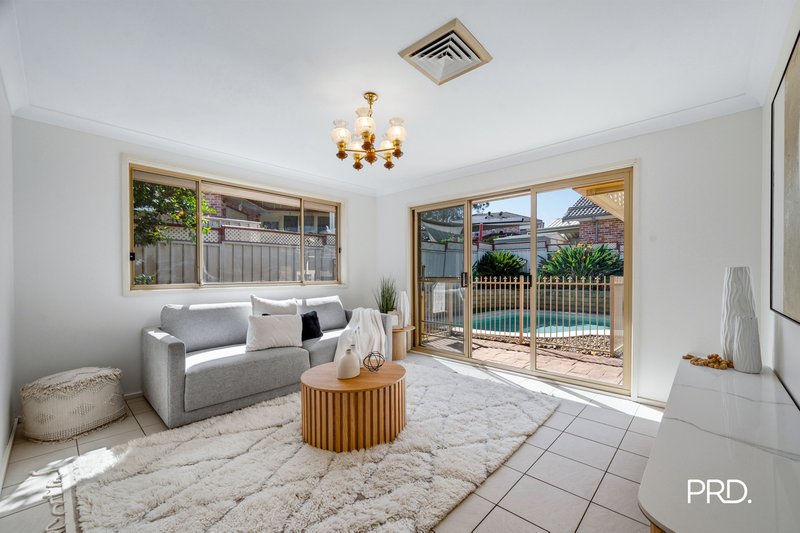 Photo - 33 Tukara Road, South Penrith NSW 2750 - Image 3