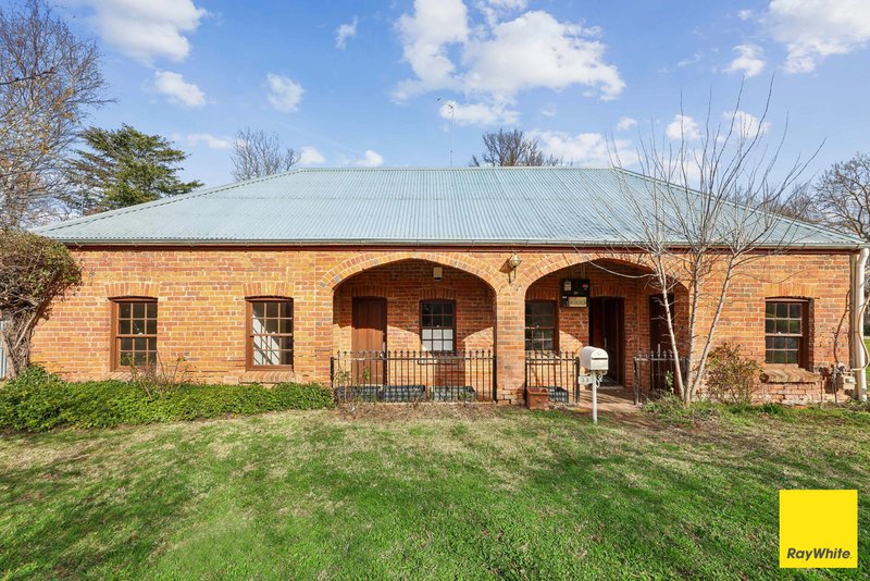 Photo - 33 Turallo Terrace, Bungendore NSW 2621 - Image 1
