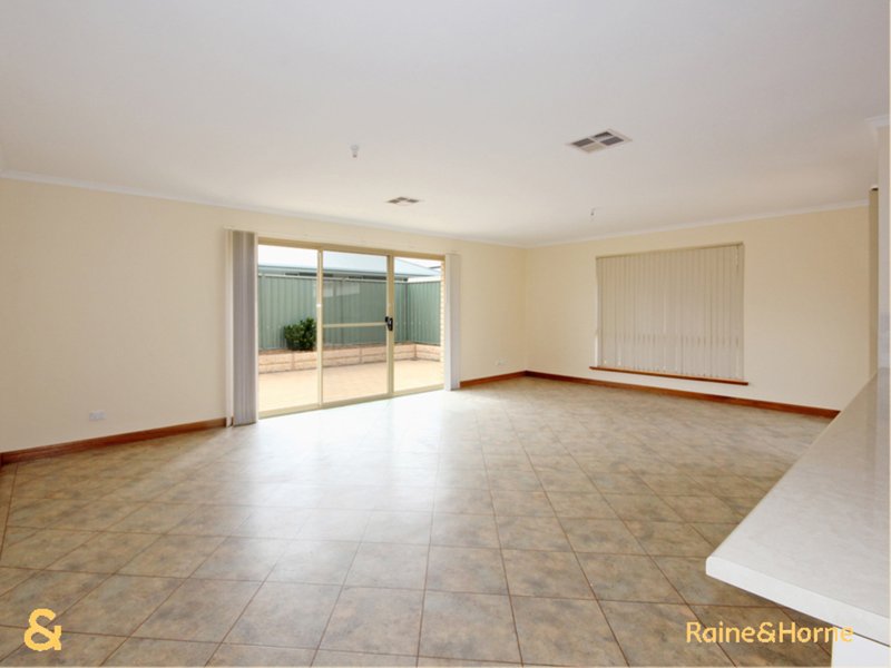 Photo - 33 Turquoise Court, Aldinga Beach SA 5173 - Image 10