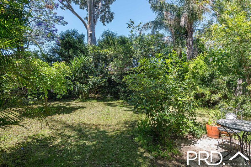 Photo - 33 Tyalgum Ave , Panania NSW 2213 - Image 9