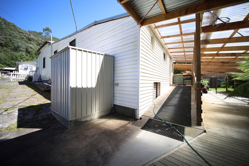 Photo - 33 Urquhart Street, Queenstown TAS 7467 - Image 13