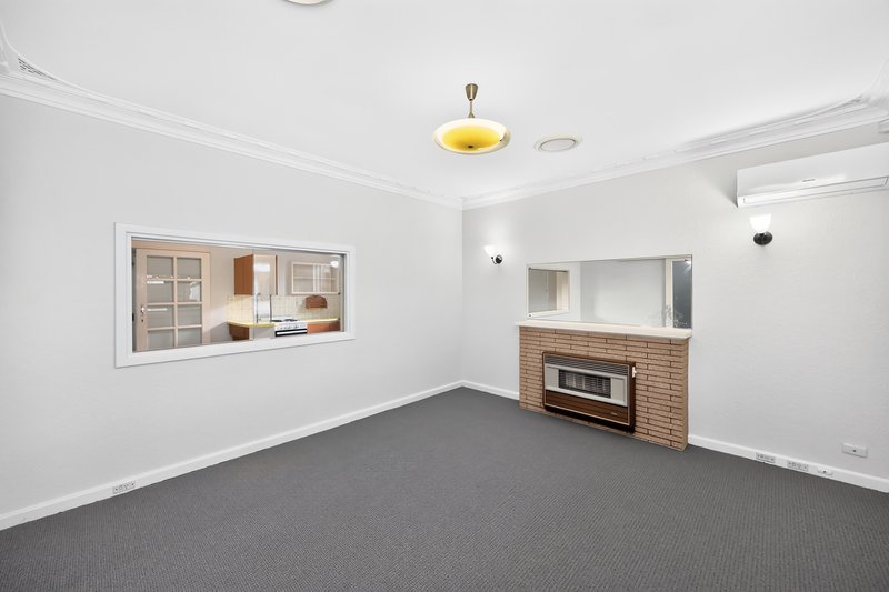 Photo - 33 Valerie Street, Dianella WA 6059 - Image 4