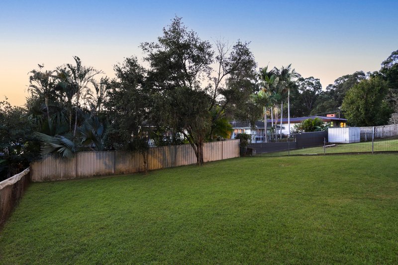 Photo - 33 Violet Street, Everton Hills QLD 4053 - Image 9