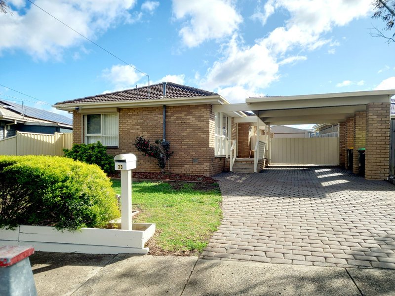 Photo - 33 Vista Drive, Melton VIC 3337 - Image 3