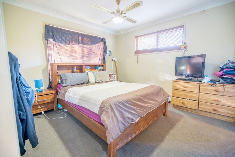 Photo - 33 Wade Street, Bundamba QLD 4304 - Image 8