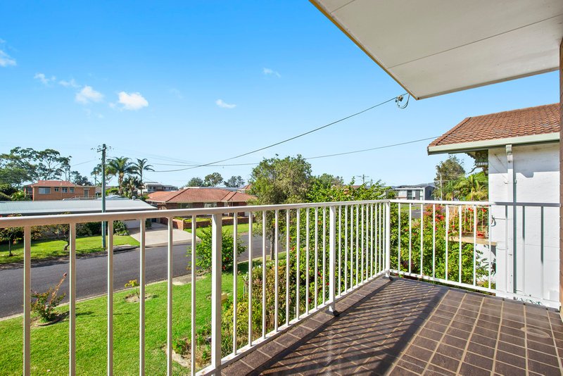 Photo - 33 Wallaringa Street, Surfside NSW 2536 - Image 11