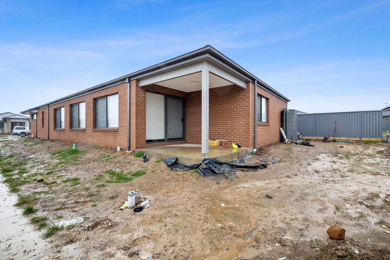 Photo - 33 Walters Way, Alfredton VIC 3350 - Image 6