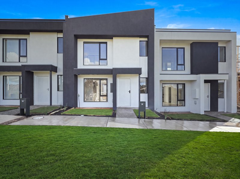 Photo - 33 Warin Lane, Bacchus Marsh VIC 3340 - Image 1