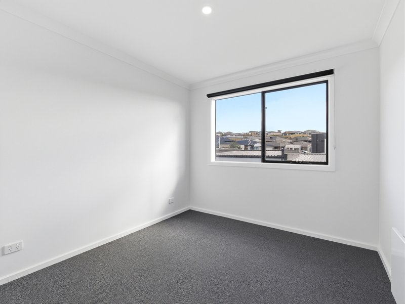 Photo - 33 Warin Lane, Bacchus Marsh VIC 3340 - Image 10