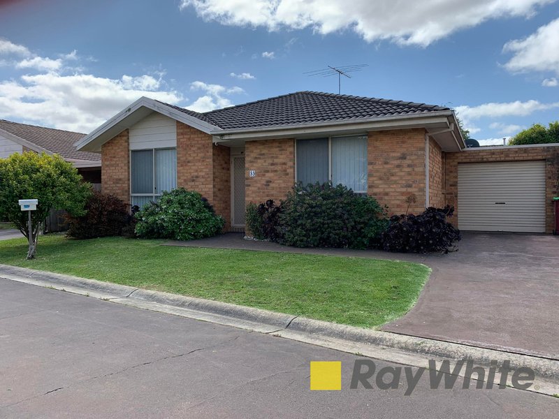 33 Warren Close, Narre Warren VIC 3805