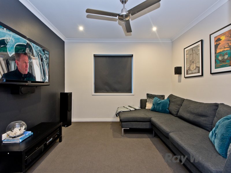 Photo - 33 Watcombe Street, Wavell Heights QLD 4012 - Image 8