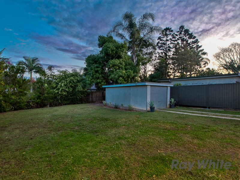 Photo - 33 Watcombe Street, Wavell Heights QLD 4012 - Image 25