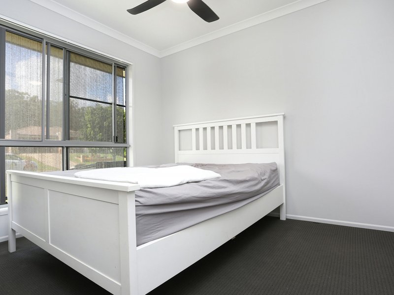 Photo - 33 Water Gum Crescent, Ningi QLD 4511 - Image 9