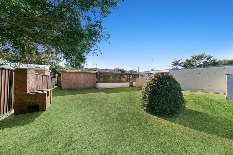 Photo - 33 Weemala Street, Budgewoi NSW 2262 - Image 6