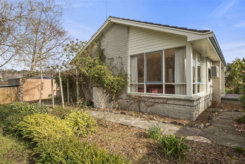 Photo - 33 Wells Parade, Blackmans Bay TAS 7052 - Image 5