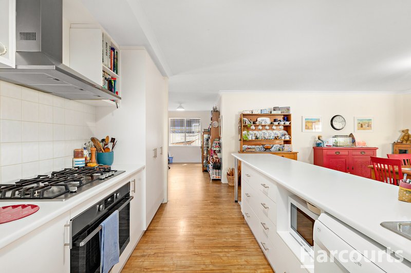 Photo - 33 Wells Road, Pinjarra WA 6208 - Image 4