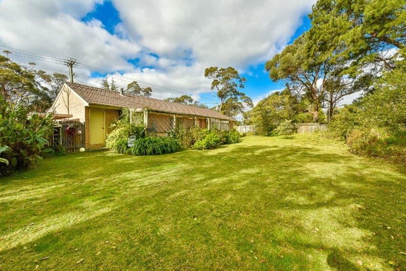 Photo - 33 West Parade, Hill Top NSW 2575 - Image 8