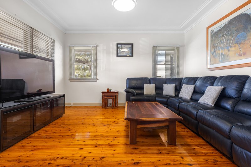 Photo - 33 Weston Street, Revesby NSW 2212 - Image 5