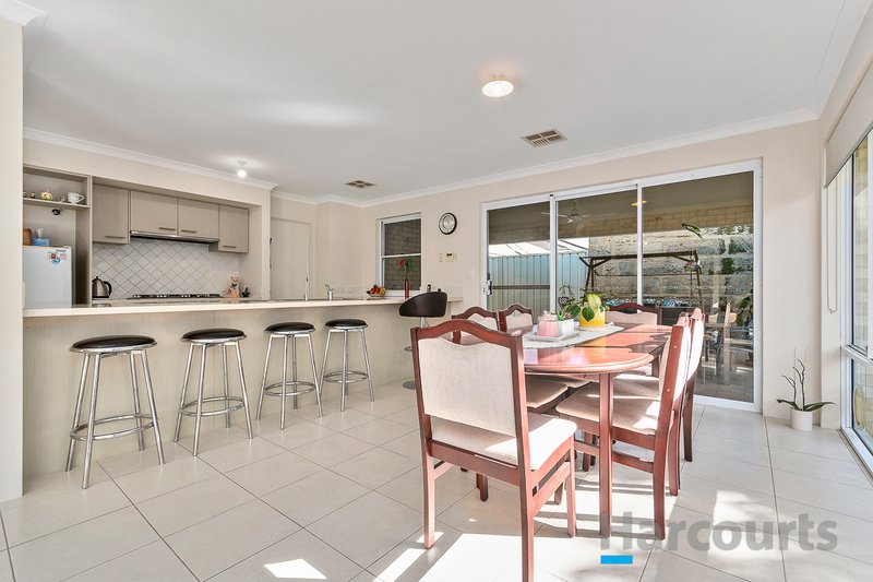 Photo - 33 Westwood Meander, Carramar WA 6031 - Image 9