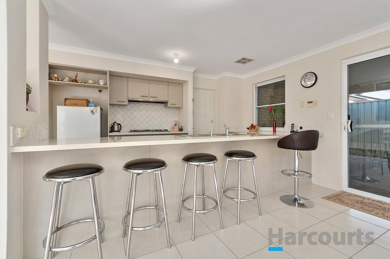 Photo - 33 Westwood Meander, Carramar WA 6031 - Image 10