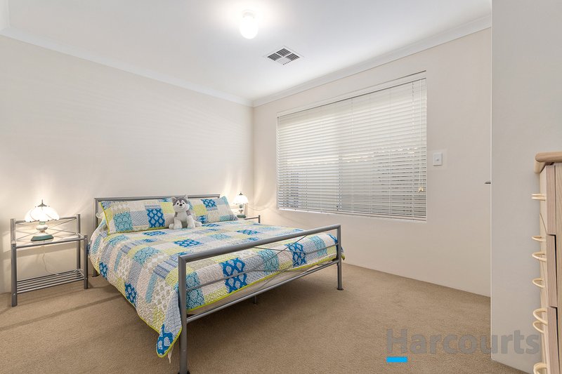 Photo - 33 Westwood Meander, Carramar WA 6031 - Image 24