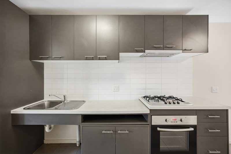 Photo - 33 White Close, Lilydale VIC 3140 - Image 5