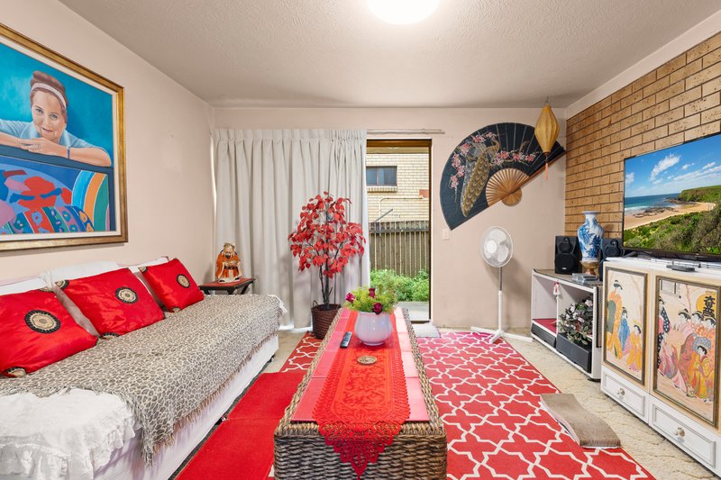 Photo - 33 White Street, Southport QLD 4215 - Image 8